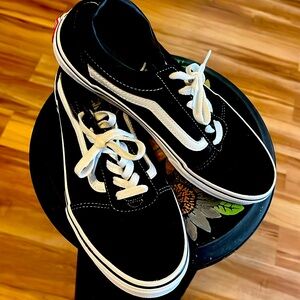 Youth Old School Vans Size 7 Suede and Canvas
